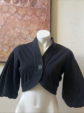 Mike & Chris cropped Black Cropped Button-Front Women's jacket black M GUC